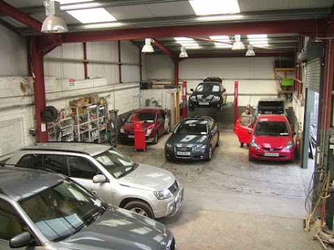 Webbs Auto body Repairs, Crash Repairs & Spray Painting Specialists