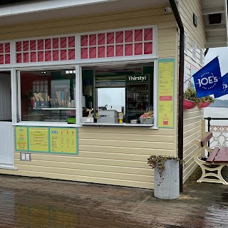 Mint & Mocha on Penarth Pier