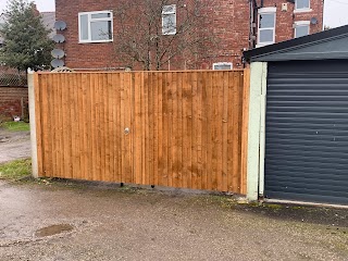 B & J Hulme - Quality Fencing & Real Christmas Trees