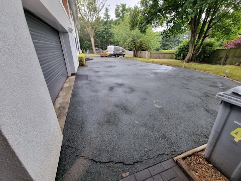 Facelift Drives | Patio & Driveway Cleaning & Sealing