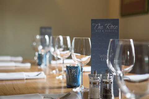The Rose Shenfield - Bar & Dining