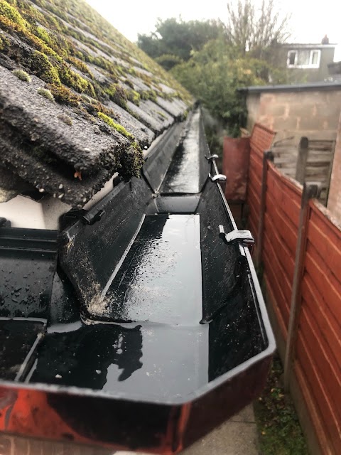 Hivac gutter cleaning