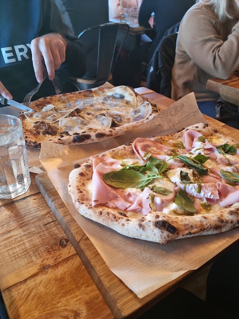 VIP Pizza Brighton