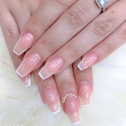 Chic Nails