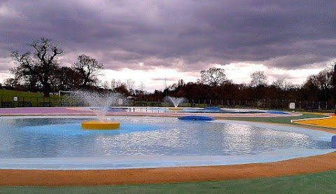 Cassiobury Park Pools