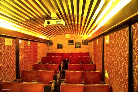 La Charrette Cinema