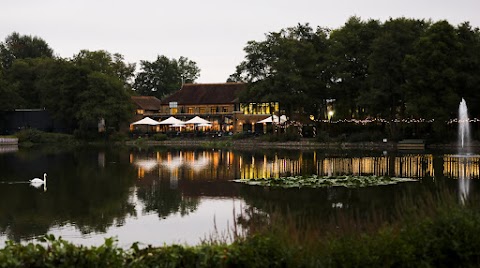 Silvermere Inn on the Lake