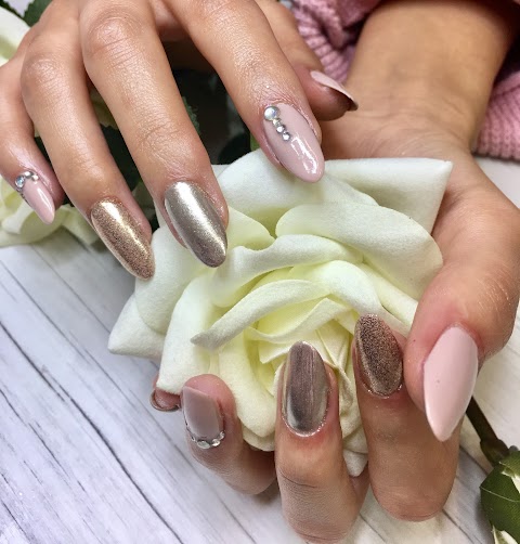 Unique Beauty & Nails