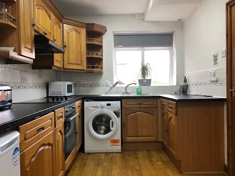 Found Serviced Accommodations - Wandsworth Avenue