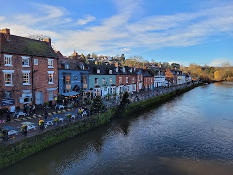 Riverside Cafe