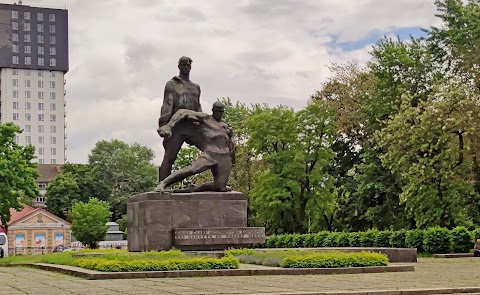 Пам'ятник громадянам та військовополоненим, розстріляним фашистами