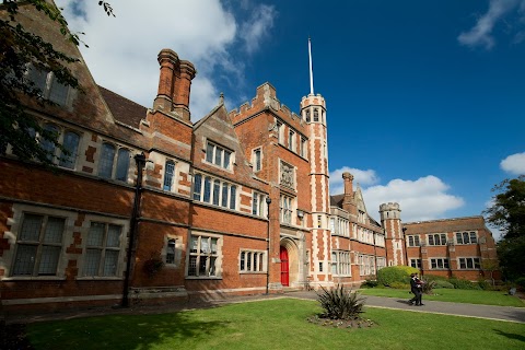 King Henry VIII School