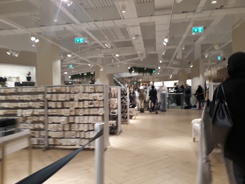 H&M