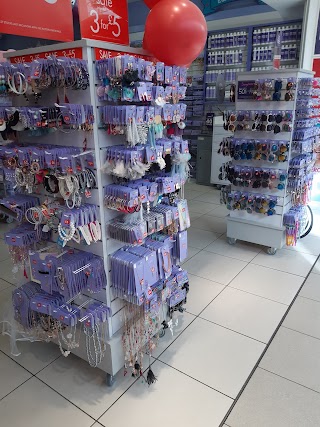 Claire's