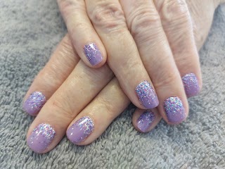 Nails & Beauty by Laura Addison