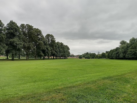 Strutts park