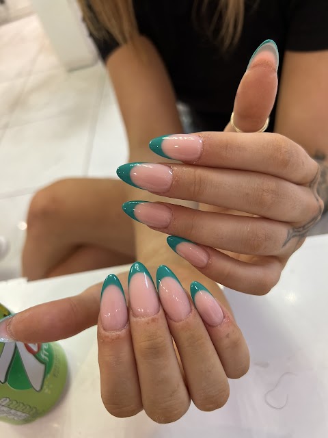 Top Nails