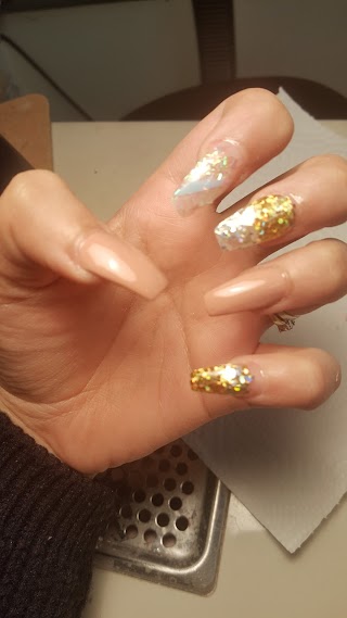 Simply Nails