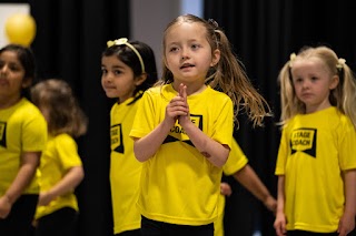 Stagecoach Performing Arts Bromley (Friday School)