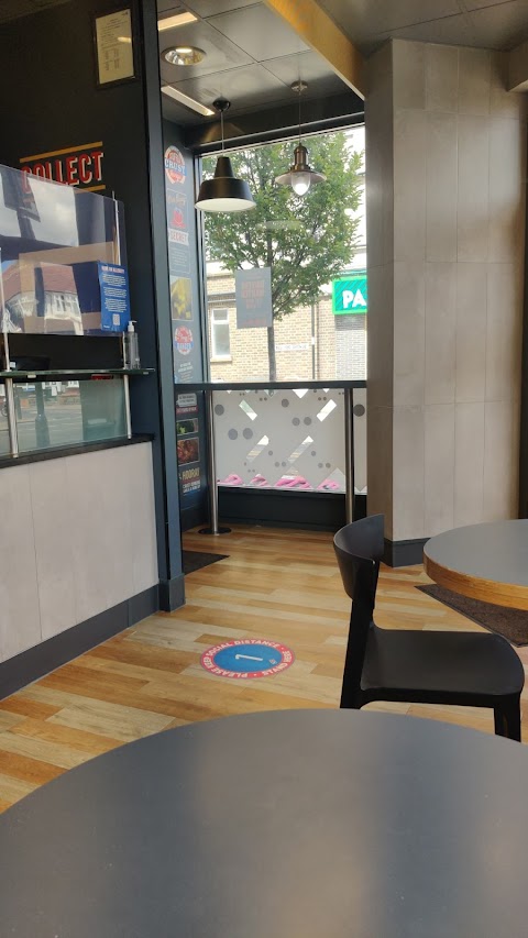 Domino's Pizza - London - Bowes Park