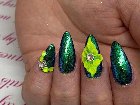 Nails by Agnes