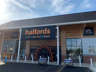 Halfords - Farnborough