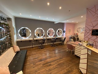 Mirror Mirror Hair & Beauty Studio Ltd