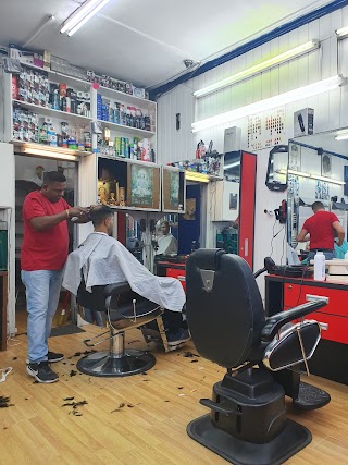 Selva Saloon