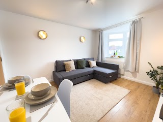 Tailored Apartments, Waltham Cross, Enfield + North London Short Term Lets