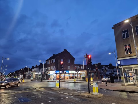 Barkingside Food Store