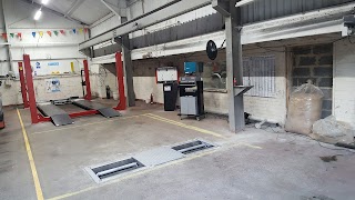 (((NEW BOND STREET MOT CENTRE)))