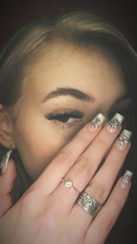 Miss Nails