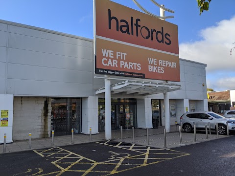 Halfords - Cannock