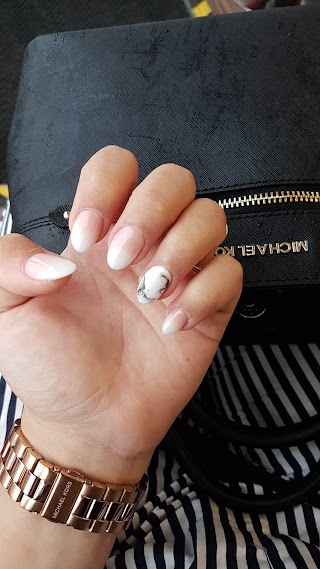 Crystals Nails