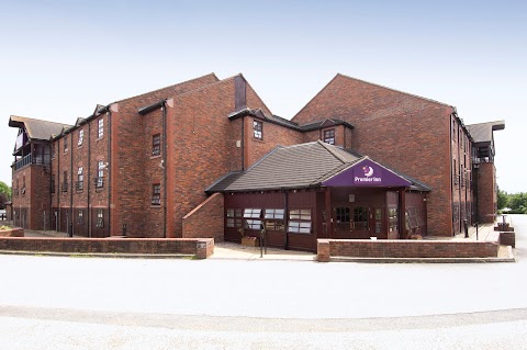 Premier Inn Premier Inn Milton Keynes South West (Furzton Lake) hotel