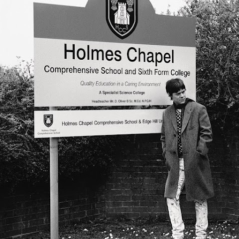 Holmes Chapel Comprehensive School and Sixth Form College