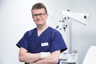 Derm Expert Dr Tim Clayton