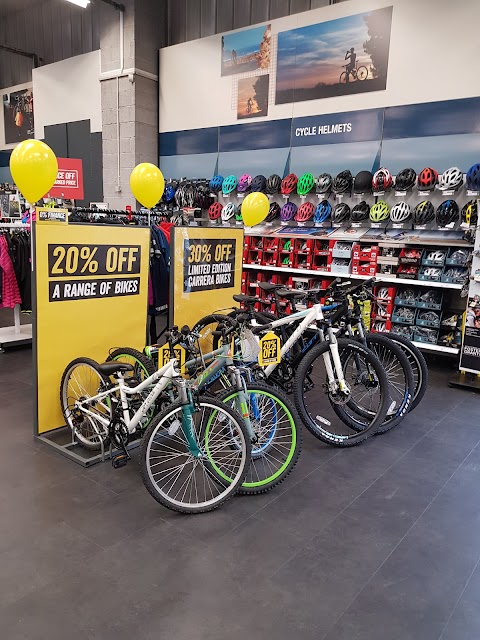 Halfords - Oldham