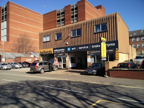 Halfords Autocentre Sutton Coldfield (S Parade)