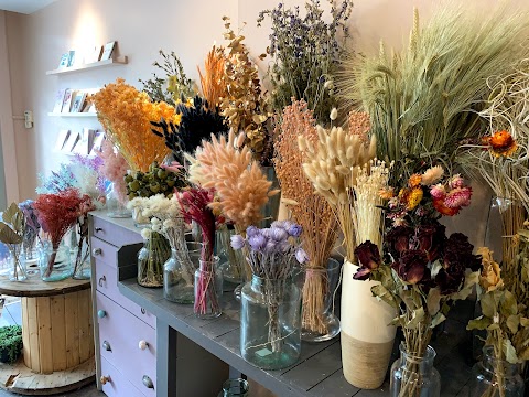Margot Flowers - Floral Studio