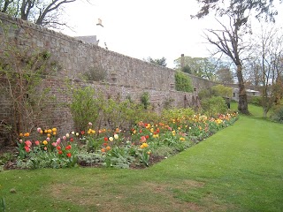 Inveresk Lodge Garden