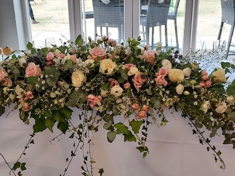 Brambles Floristry