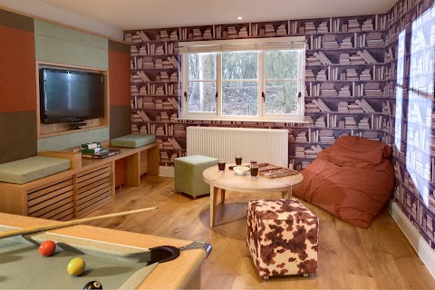 New Style Exclusive Lodge With Games Room
