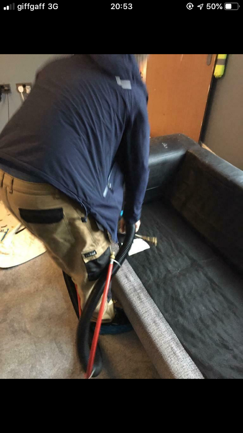 IH carpet & upholstery specialist