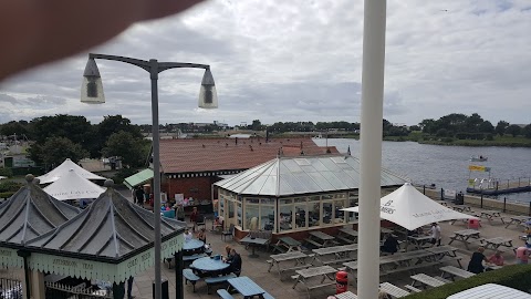 Silcock's Funland & Pier