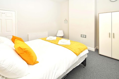 Anchor House by Truestays | Short-stay & Serviced Accommodation in Stoke-on-Trent