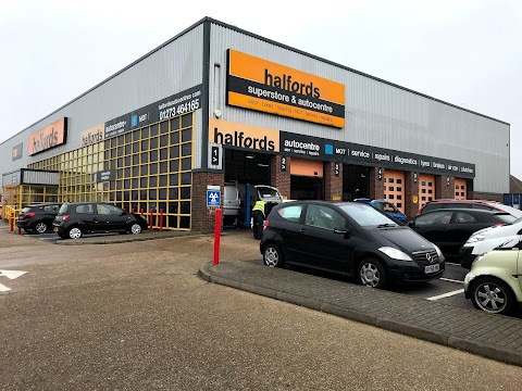 Halfords - Shoreham-by-Sea