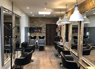 Riverside Hair Loughton