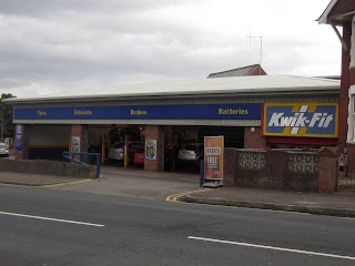 Kwik Fit - Barry