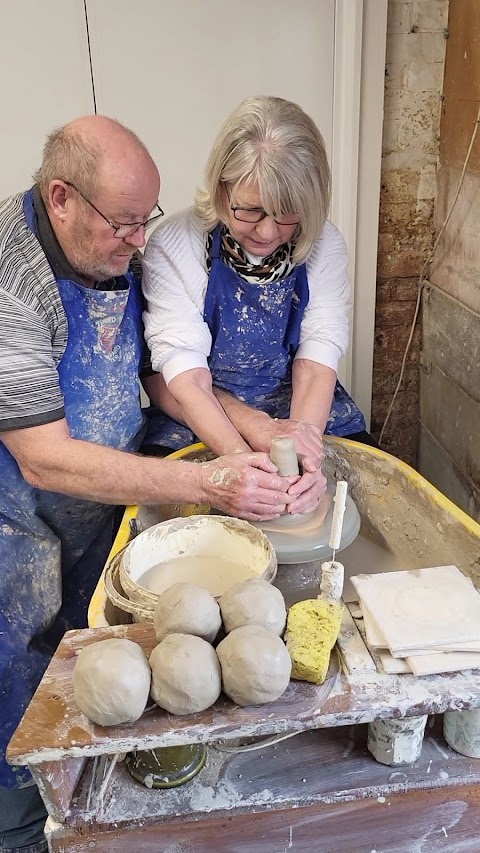 Tradpots Pottery Classes